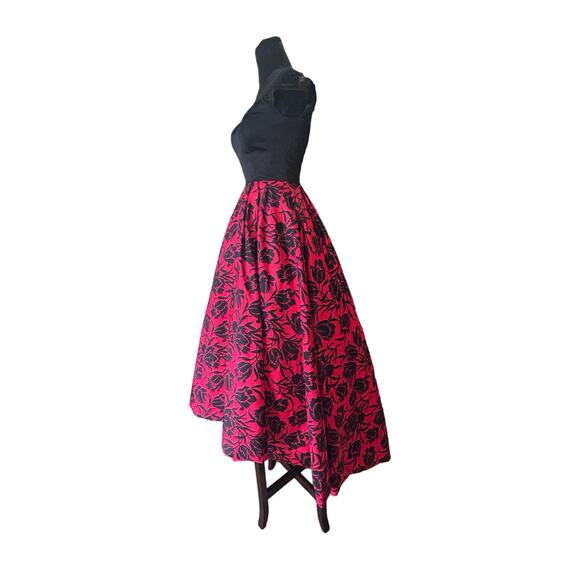 Sherri Hill Laura Marano Collection FORMAL Dress Red/Black ROSES Floral Size 0 - Picture 10 of 16